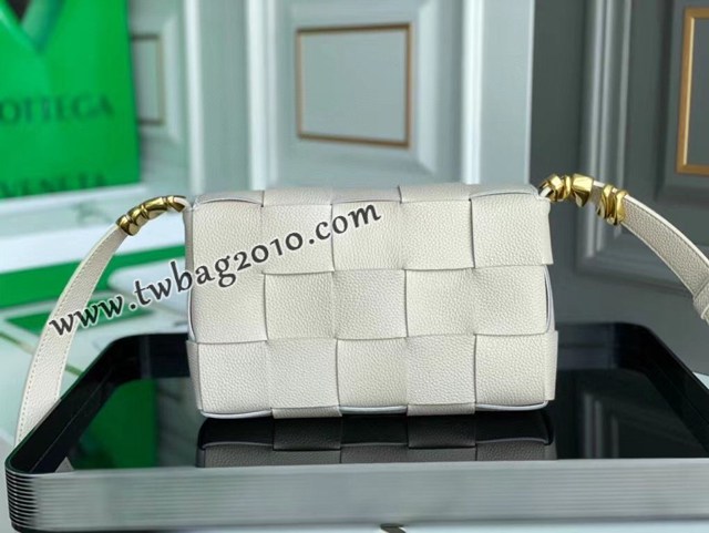 Bottega veneta高端女包 KF0017荔枝紋 寶緹嘉CASSETTE新款荔枝紋牛皮女包 BV經典款單肩斜挎包  gxz1275
